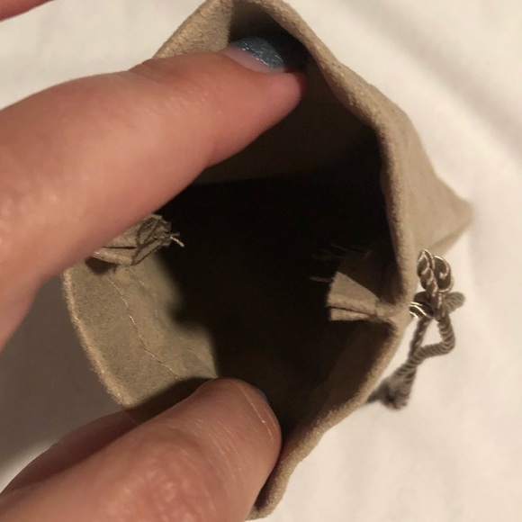 Authentic David Yurman jewelry pouch - Picture 4 of 4